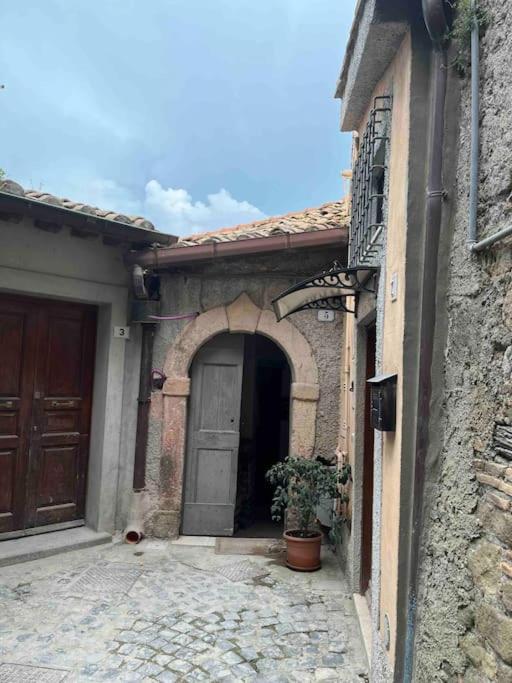 Adelaide Al Borgo. Apartment Castelnuovo Di Porto Exterior foto